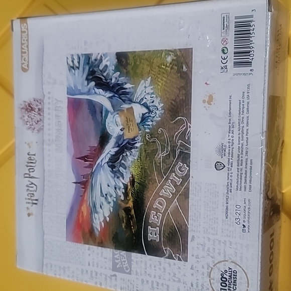 Harry Potter HEDWIG 1000 PIECE PUZZLE - Picture 2 of 2
